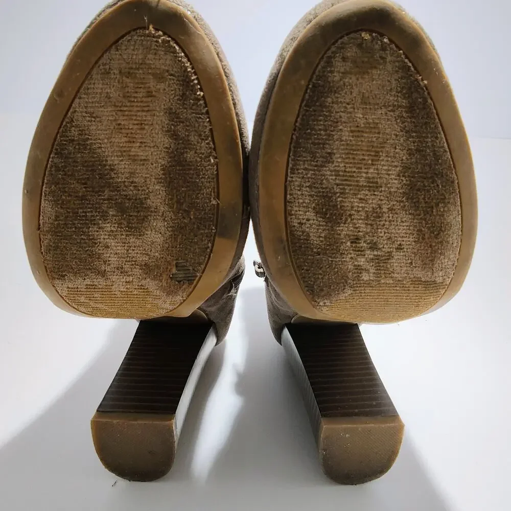 Bamboo Women's Size 5 1/2 Suede High Heel Ankle Zip‎ Boots